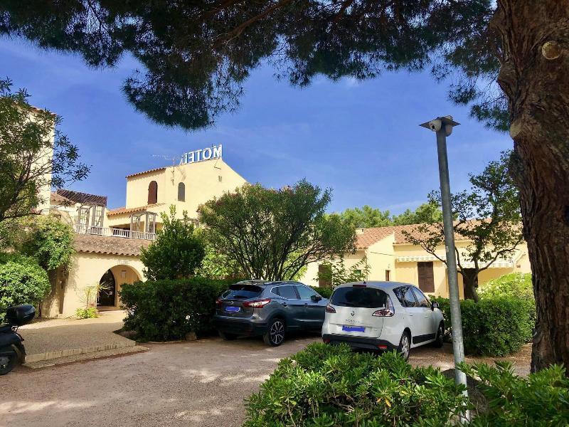 Motel Le Vieux Moulin LʼÎle-Rousse Exteriör bild