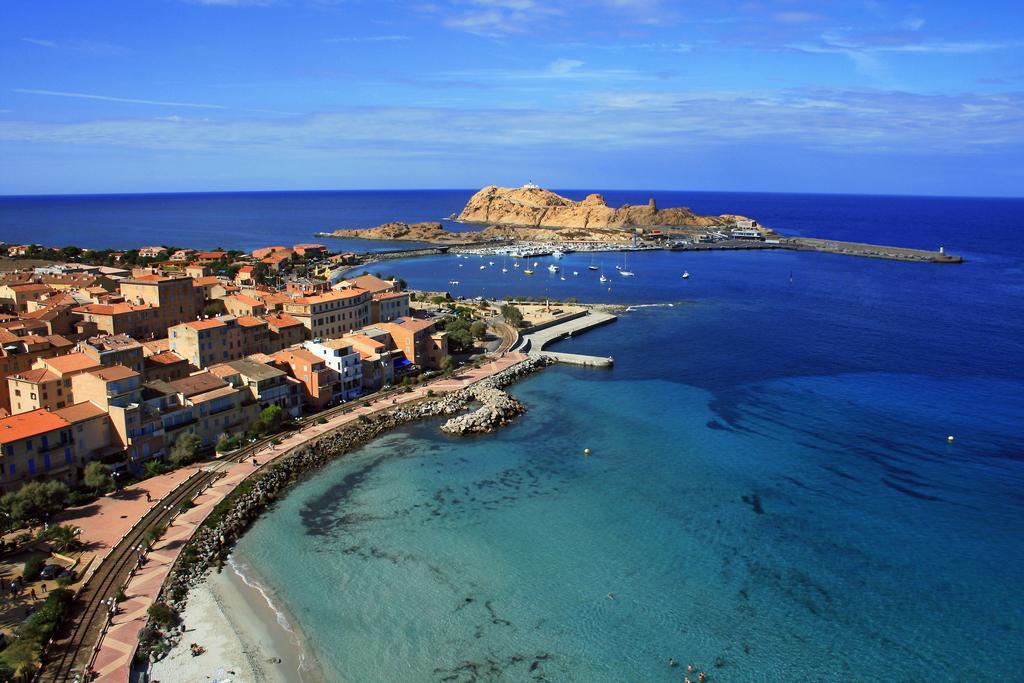 Motel Le Vieux Moulin LʼÎle-Rousse Exteriör bild