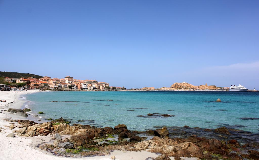 Motel Le Vieux Moulin LʼÎle-Rousse Exteriör bild